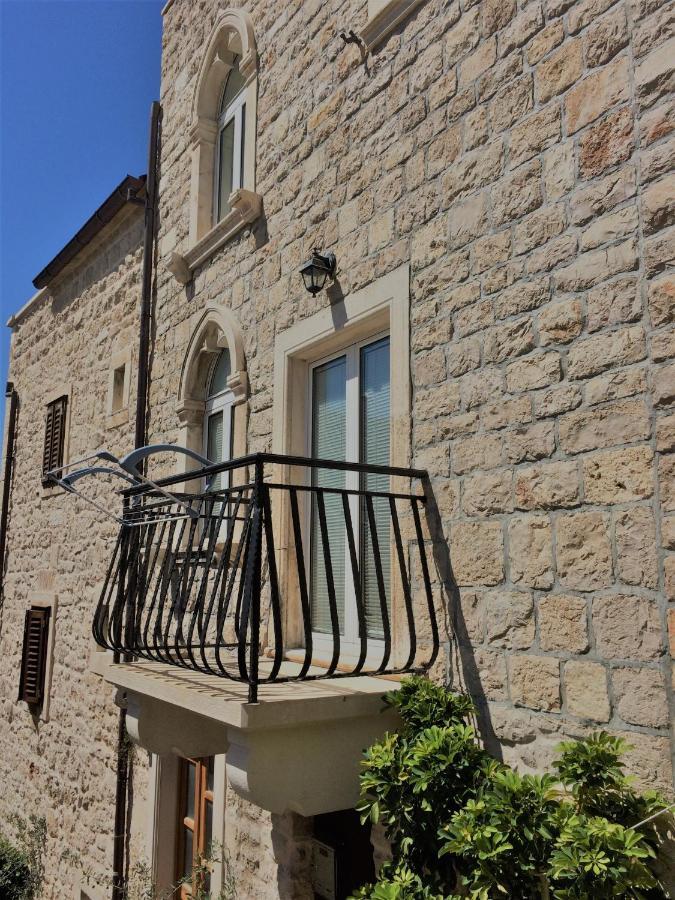 Apartman Pod Forticu Hvar Town Luaran gambar